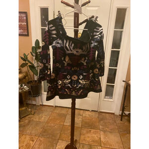 Venus embroidered off the shoulder top size L